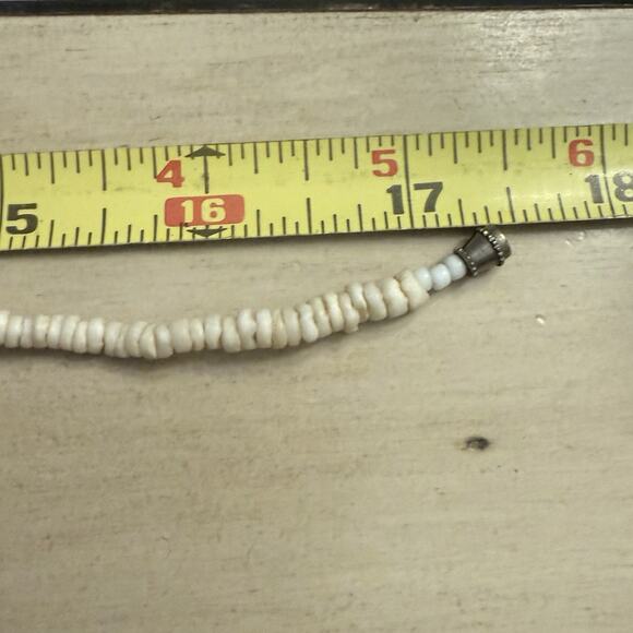 Two Vintage Puka Necklaces Ivory Navy Blue Beaded Surfer Beach Unisex 17in 18in - Picture 8 of 16